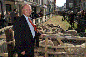Jim Paice MP in Saville Row for wool promotion eve