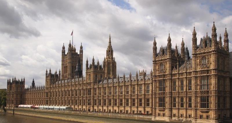 An image of the houses of parliament