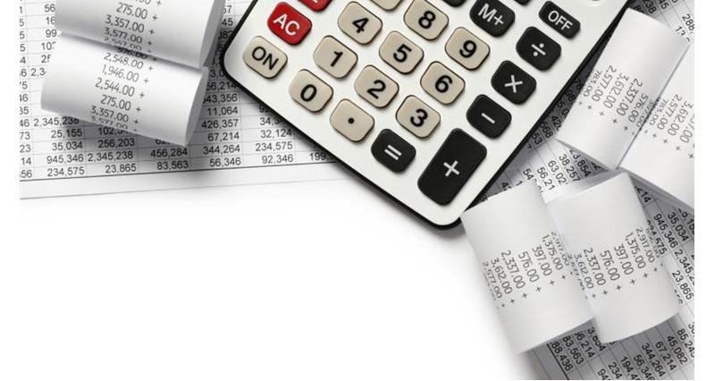 Calculator and finances_19876