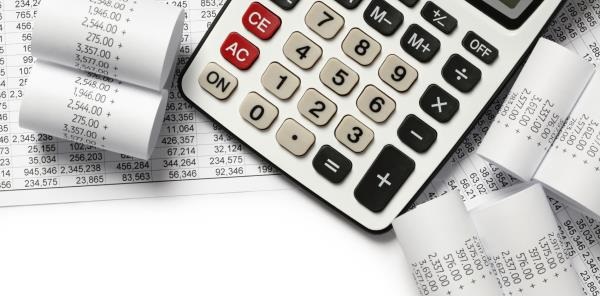 calculator and finances 600_31716