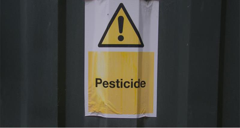 Pesticide sign_35543
