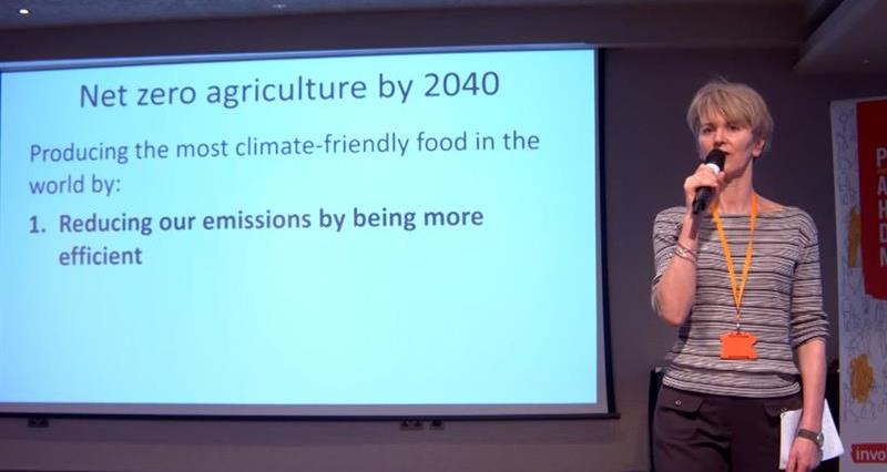 Dr Ceris Jones speaking at the Climate Assembly UK workshop in February 2020_72187