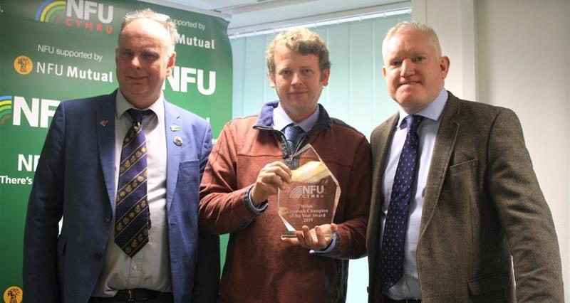Livestock Award - Wyn Evans, Gary Howells & Mike Thomas _70695