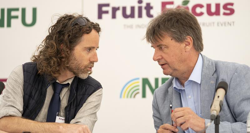 A photo of NFU Chief Horticulture & Potatoes Advisor, Lee Abbey and NFU Horticulture & Potatoes Board chair, Martin Emmett.