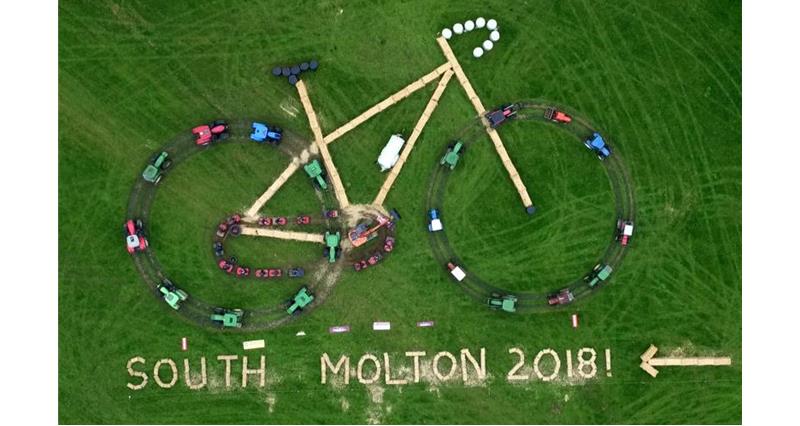 South Molton tractor display_57132
