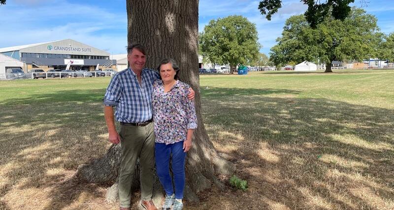 Andy and Lynda Eadon in front of a tree