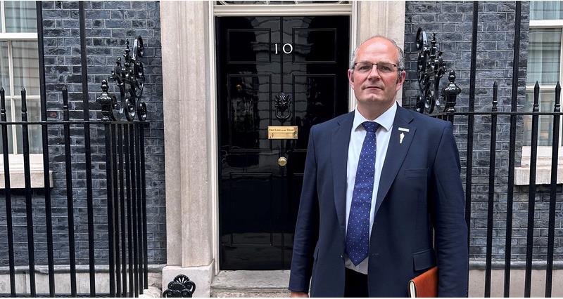 Tom Bradshaw stood outside of No.10 Downing Street