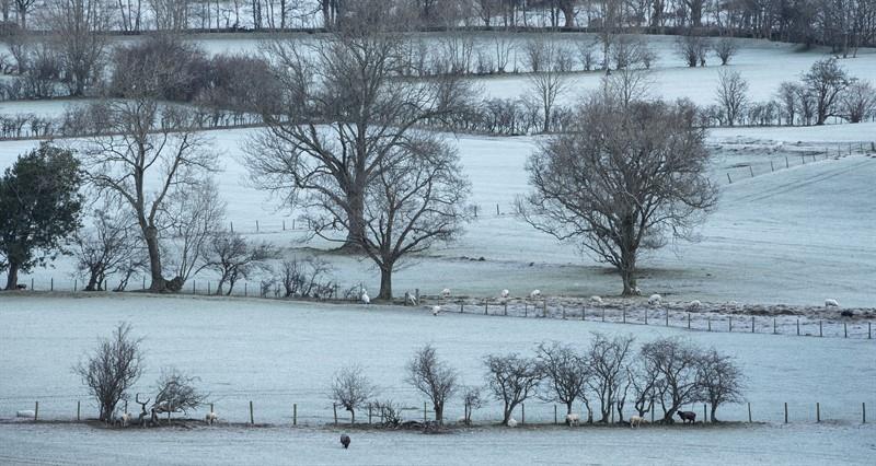 Photo of a wintry Lake District scene 