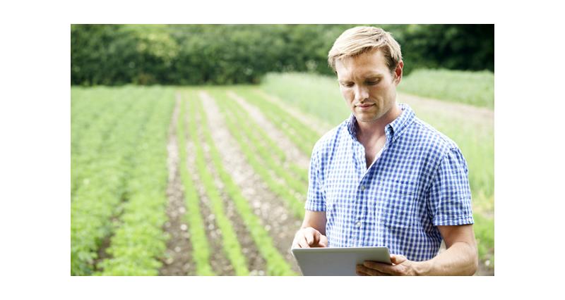 bps banner, farmer on farm using tablet in field_28498