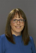 Lindsay_Jones_01.jpg
