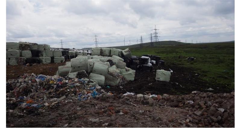 Illegal deposit of baled mixed municipal waste _36221