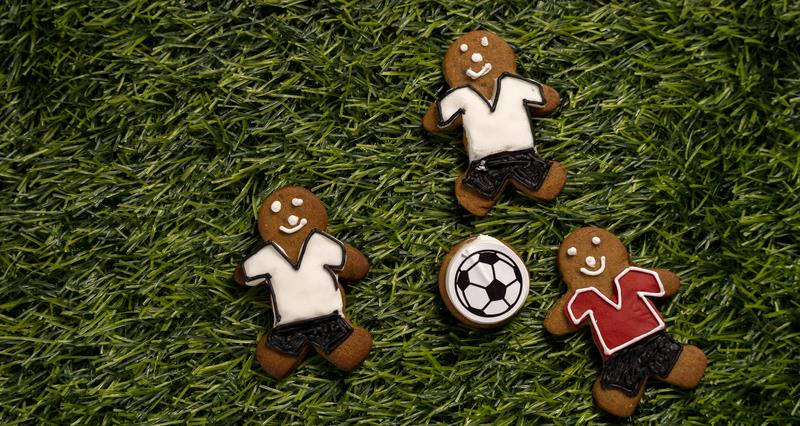 Cheeky Gingerbread footballers 