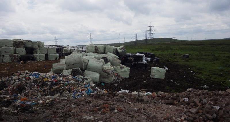 Illegal deposit of baled mixed municipal waste _36221